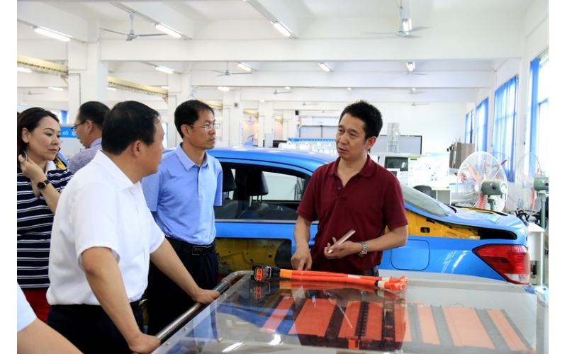 烏蘭察布副市長于海宇一行考察我司風(fēng)向標，對接ppp模式／校企合作